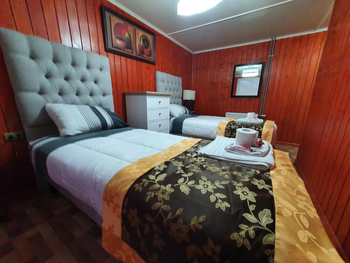 Hotel Forjadores Del Cabo De Hornos Puerto Williams Dış mekan fotoğraf
