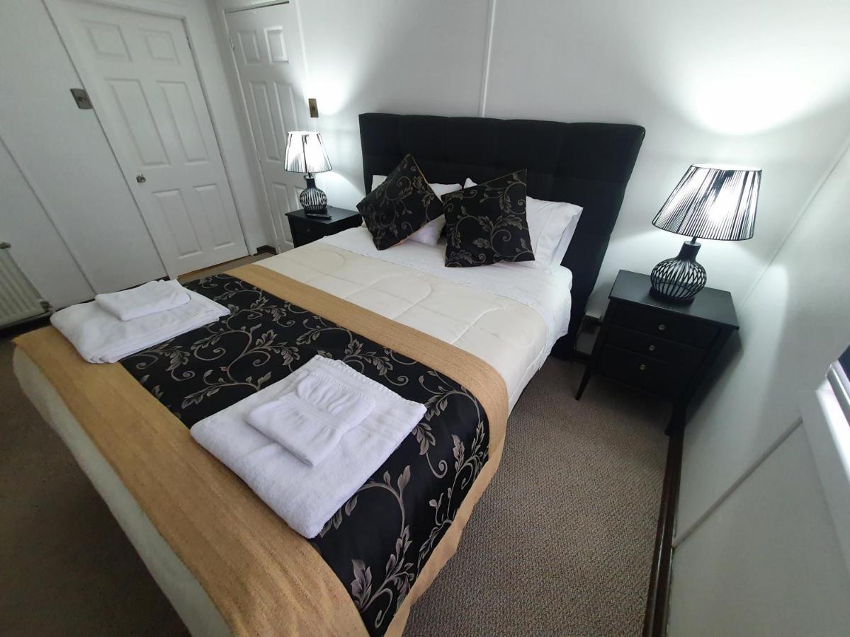 Hotel Forjadores Del Cabo De Hornos Puerto Williams Dış mekan fotoğraf
