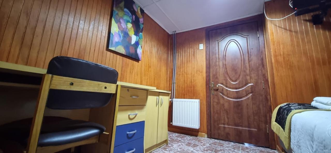 Hotel Forjadores Del Cabo De Hornos Puerto Williams Dış mekan fotoğraf