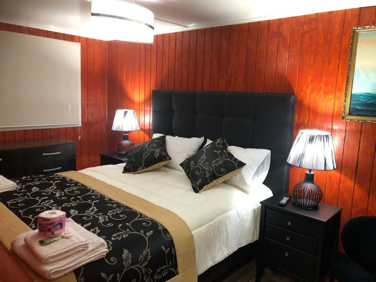 Hotel Forjadores Del Cabo De Hornos Puerto Williams Dış mekan fotoğraf
