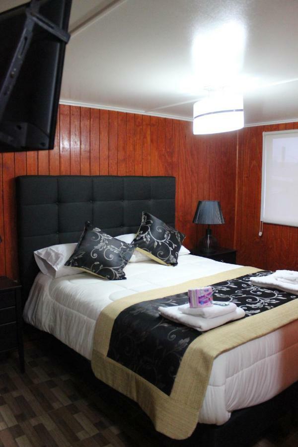 Hotel Forjadores Del Cabo De Hornos Puerto Williams Dış mekan fotoğraf